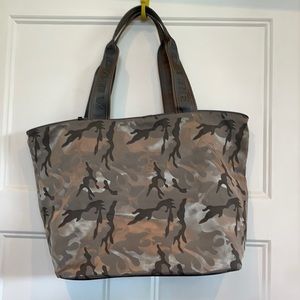 NWOT Advocare Camo tote